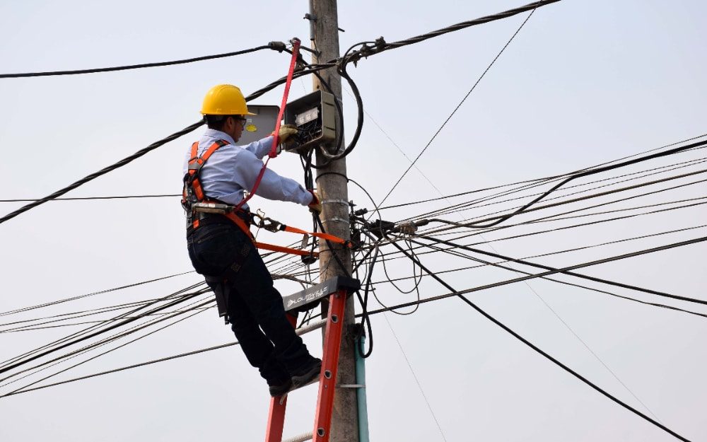 Parece haber una 'luz en el camino' para reducir tarifas de energía en estratos 1, 2 y 3