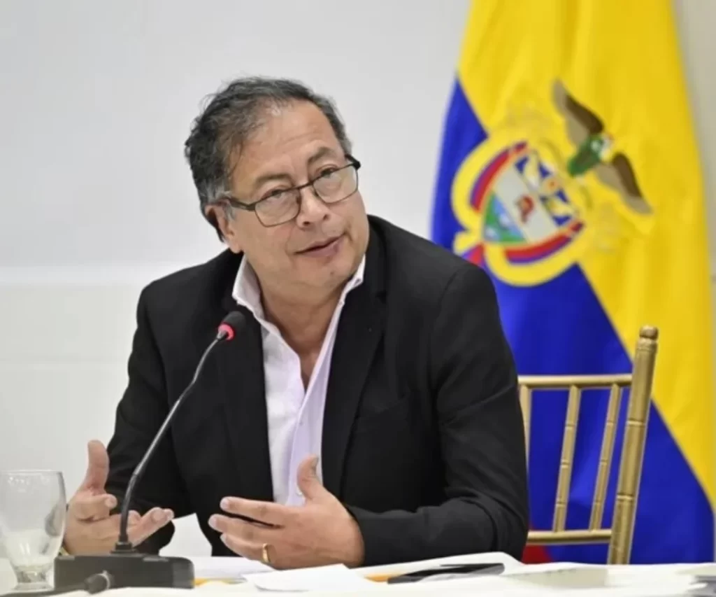 Investigarán a Gustavo Petro: Fiscalía compulso copias en su contra