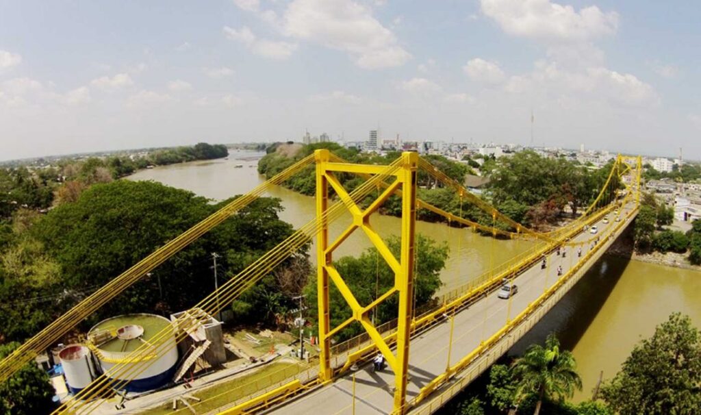 Avanza negociación con dueños de predios por donde pasará el tercer puente sobre el Sinú