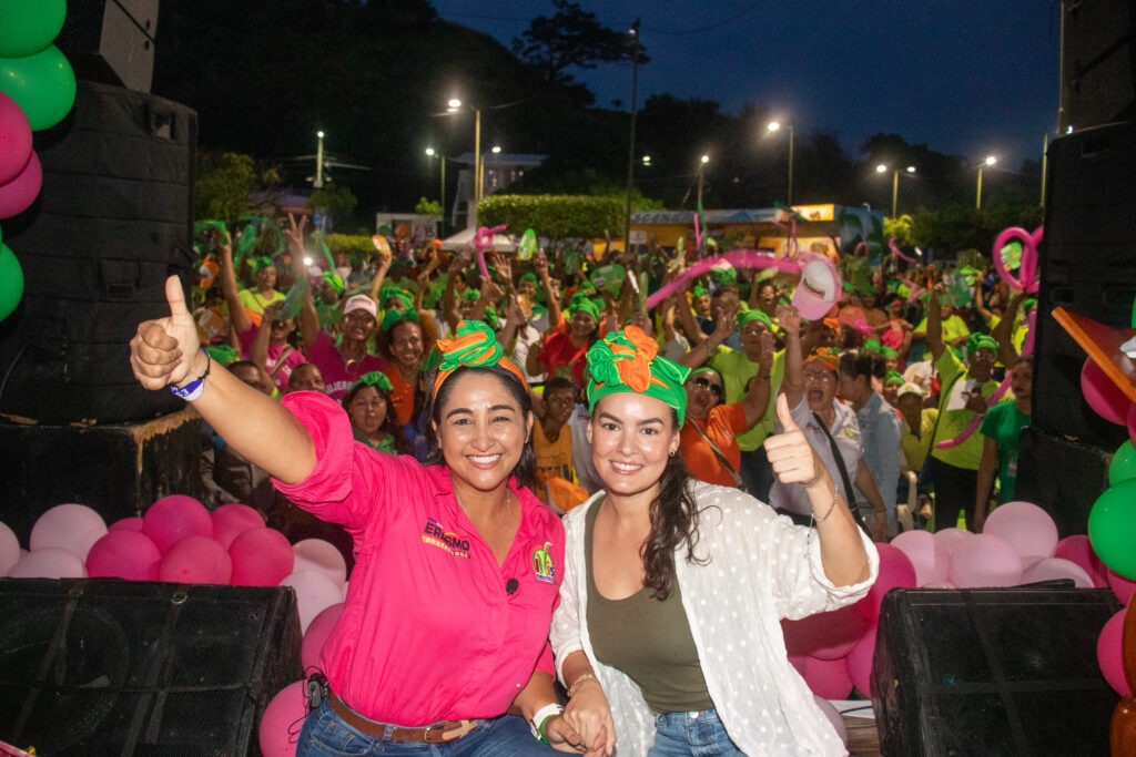 Éxito rotundo en la Gran Reunión de Mujeres en Puerto Escondido, convocada por la aspirante a la Alcaldía, Ivis Marzola