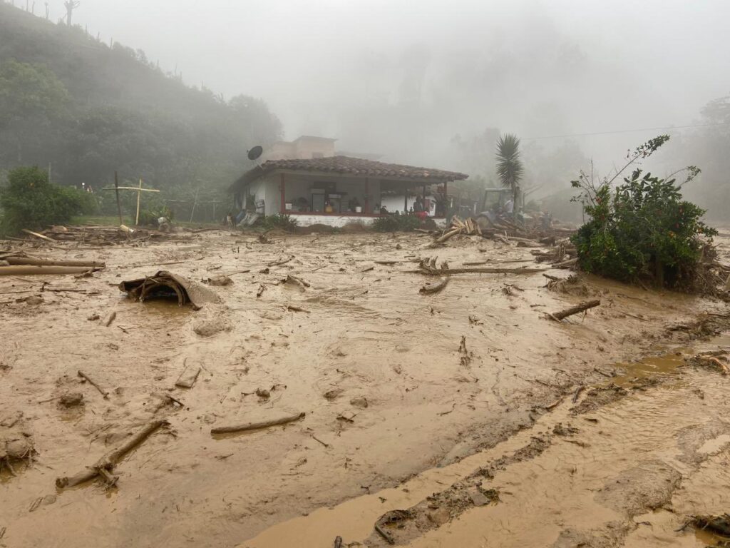 AVALANCHA EN ANTIOQUIA