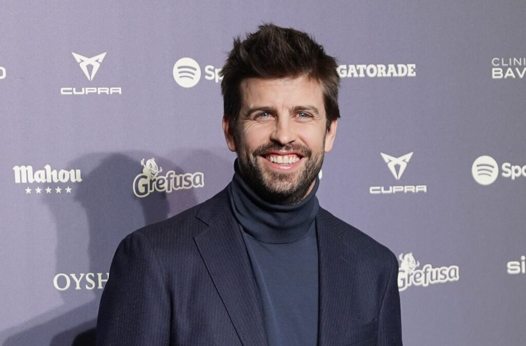 ¿Piqué en una relación con otro hombre?